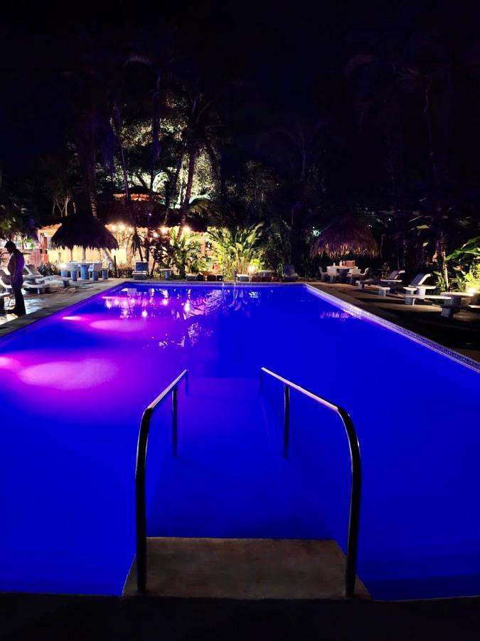 Atlantida Lodge Кахуита Екстериор снимка